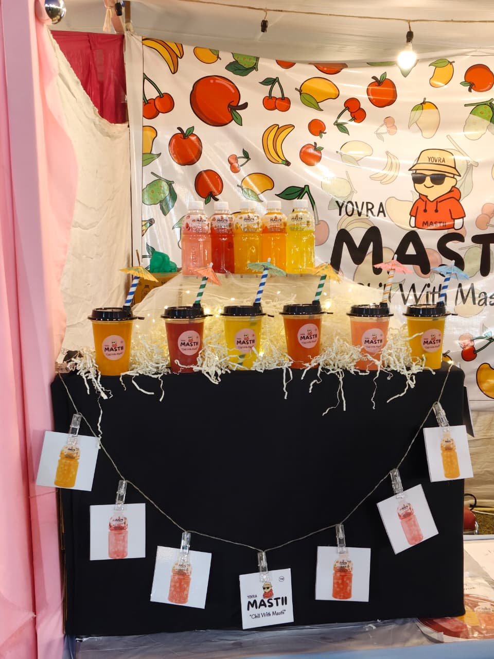 Mastii cups ready to serve at the stall